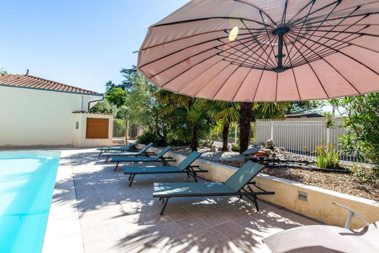 Logis L'oliveraie Hotel 2*
